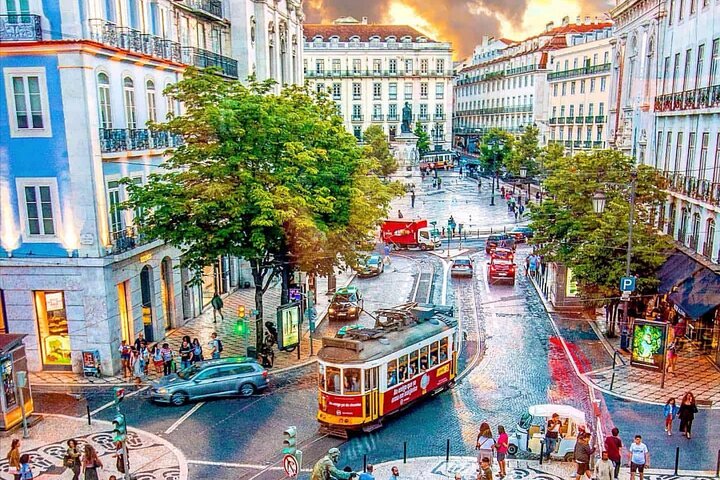Half day tour of Lisbon - Image 3