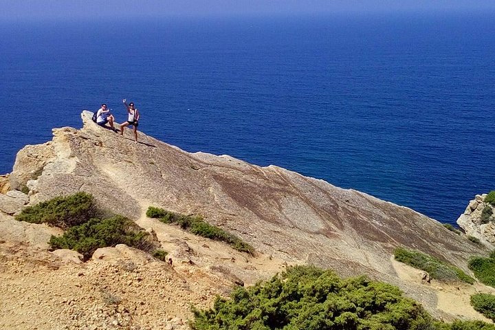 Hiking tour to footprints of dinosaur in Espichel Cape - Image 1