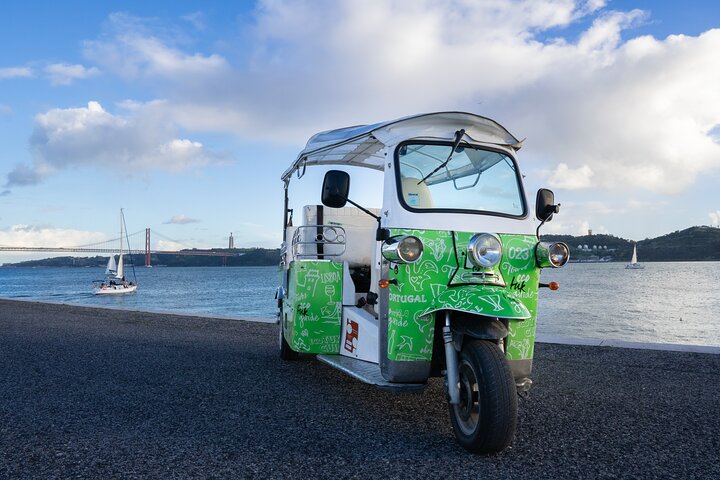 Immersion in Belém: Lisbon of the Discoveries Tuk-Tuk Tour - Image 4