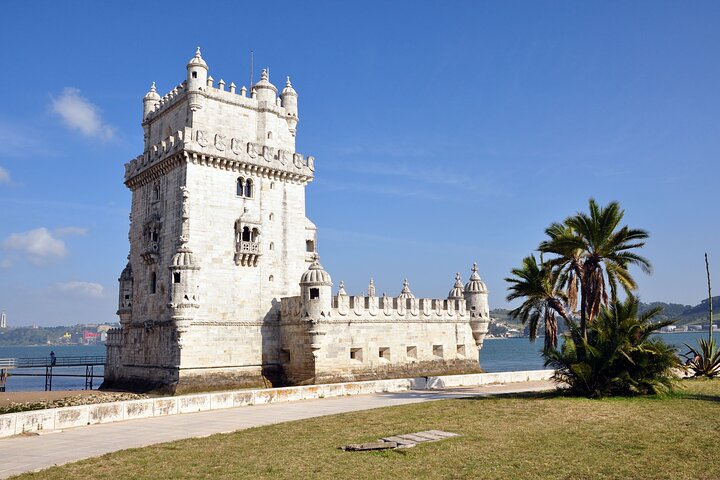 Immersion in Belém: Lisbon of the Discoveries Tuk-Tuk Tour - Image 5