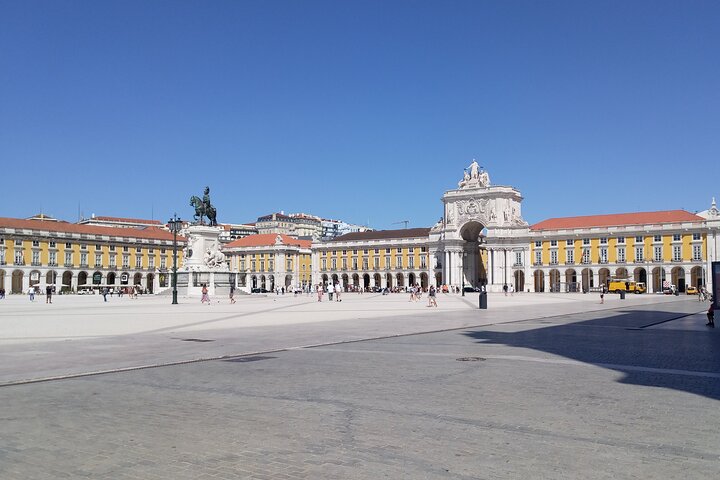 Lisbon all day - Image 1