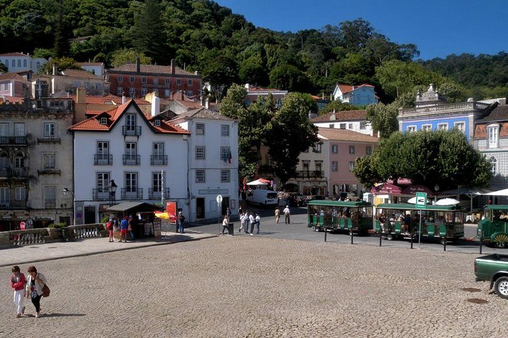 Lisbon and Sintra Highlights Private Tour - Image 3