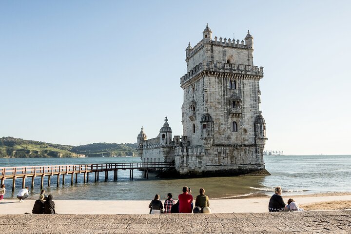 Lisbon at your own pace- Private Guided Historical Tour in Lisbon - Image 1