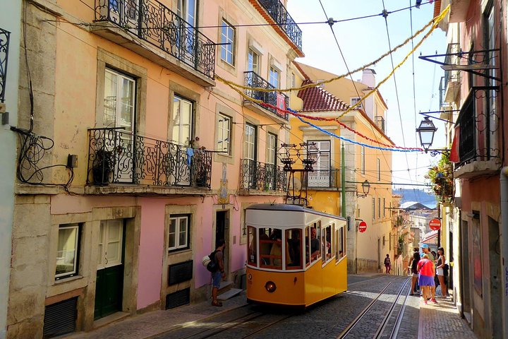 Lisbon & Belém Full Day Guided Tour - Image 4