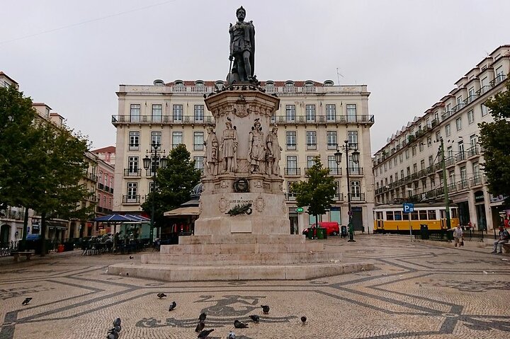 Lisbon Full-Day Group Tour - Image 4