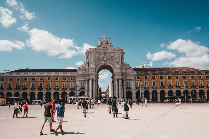 Lisbon Full Day Private Tuk Tuk Tour 6h - Image 2