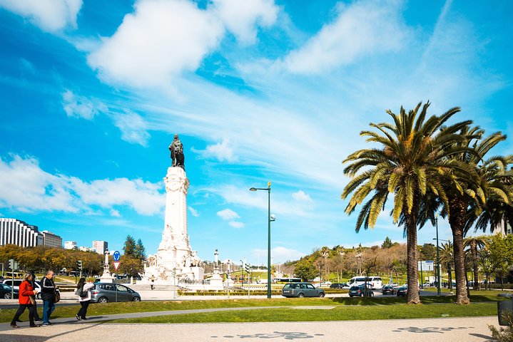 Lisbon Highlights Private Full Day Tour - Image 3