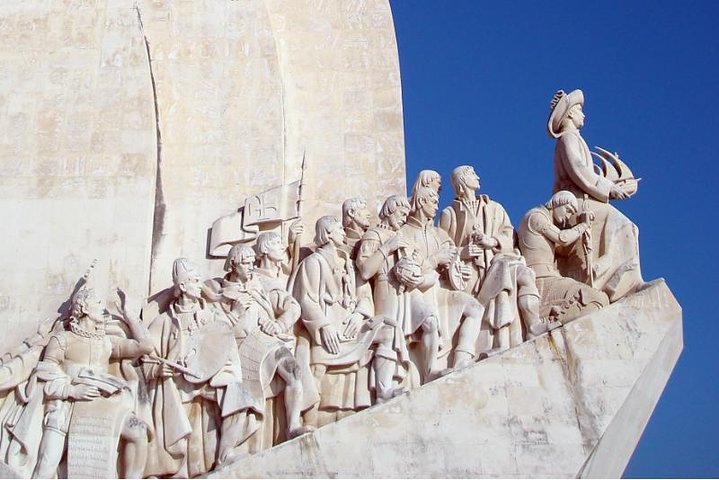Lisbon in One Day Historic Private Tour - Image 1