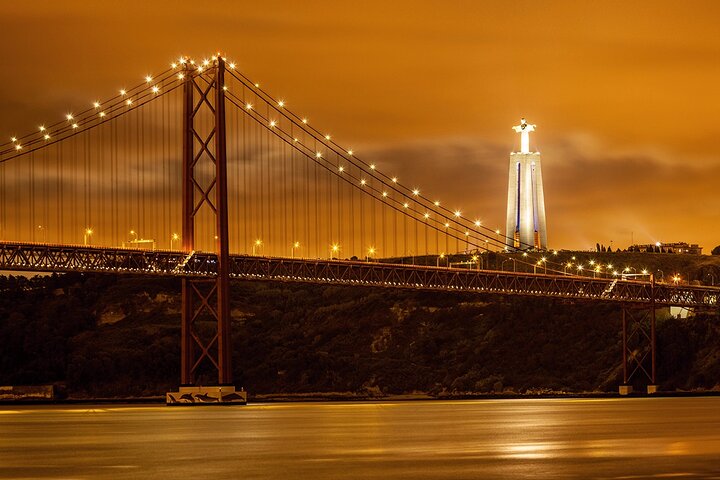 Lisbon: Live Fado Show with Dinner Private Tour - Image 3