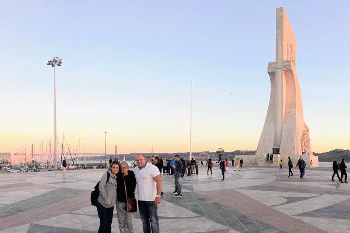 Lisbon Private Half Day Luxury City Tour - Image 1