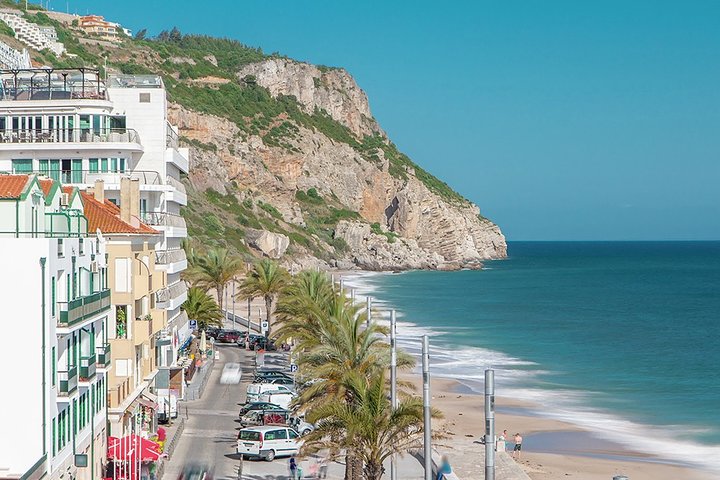 Lisbon: Sesimbra & Arrábida Private Tour Full Day - Image 3