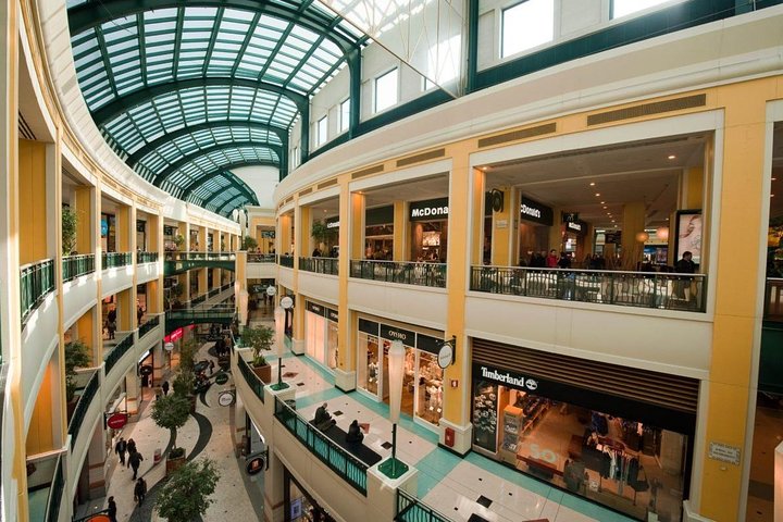 Lisbon Shopping Tour - Image 3