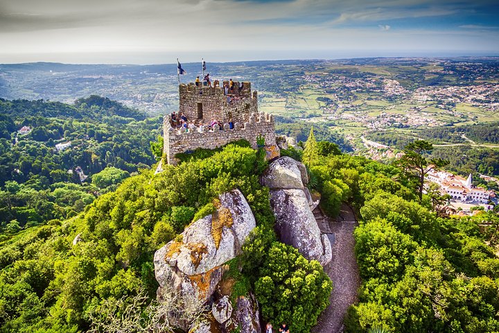 Lisbon: Sintra & Cascais Private Tour Full Day - Image 2