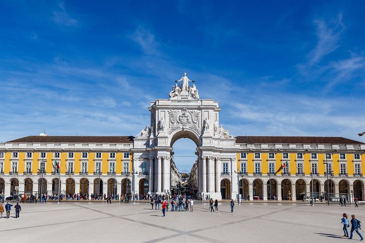 Lisbon & Sintra The Highlights Private Luxury Tour - Image 2