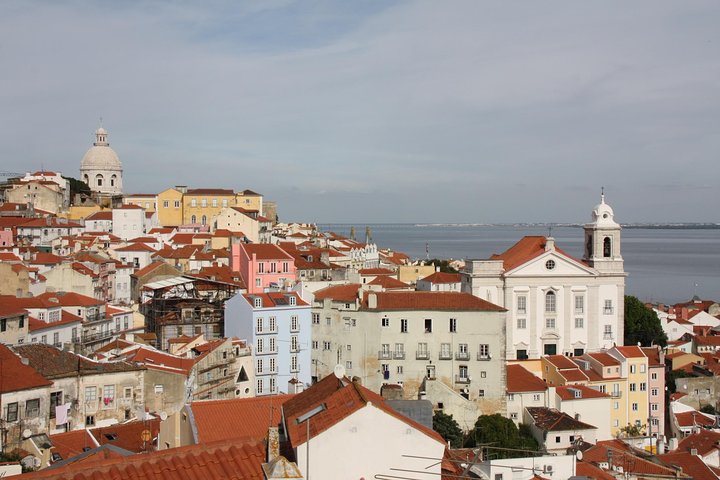 Lisbon Walking Tour - Image 1
