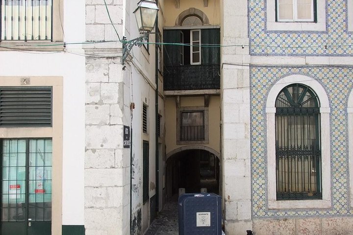 Lisbon's Jewish Sites and History - Walking Tour - Image 5