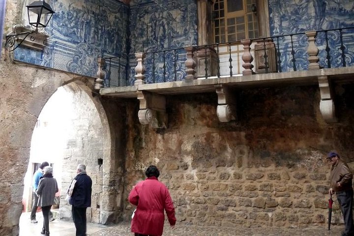 Medieval towns of Óbidos and Alcobaça from Lisbon with Lunch - Image 2