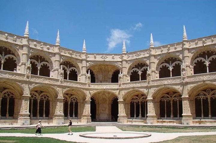 Mini Tour LISBOA (half day) - Image 4