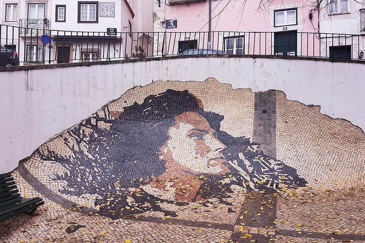 Mon Ami Maravilha - Lisbon Street Art Tuk Tuk Tour - Image 3