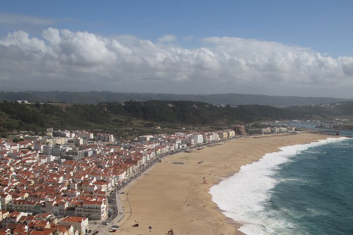 Nazaré Express; Home to the biggest waves in the world. - Image 1