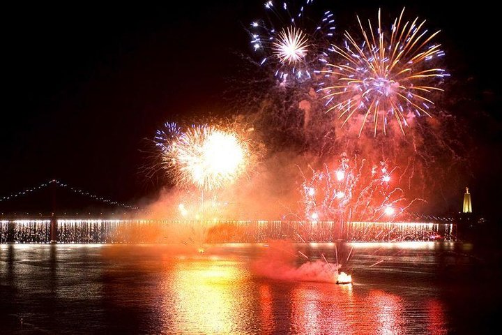 New Year's Eve on a Boat with Champagne and Fireworks! - Image 4