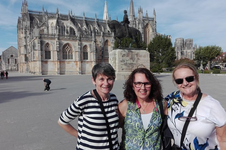 Óbidos, Nazaré, Alcobaça, Batalha and Fátima from Lisbon. Full-day Private Tour - Image 5
