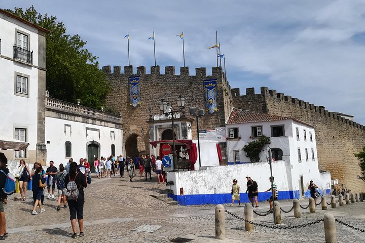 One Way Lisbon to Porto, through Obidos, Nazare, Alcobaca and Aveiro - Image 3