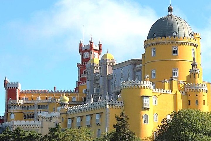Pena Palace and Hells Mouth Half Day Private Tour from Lisbon - Image 2