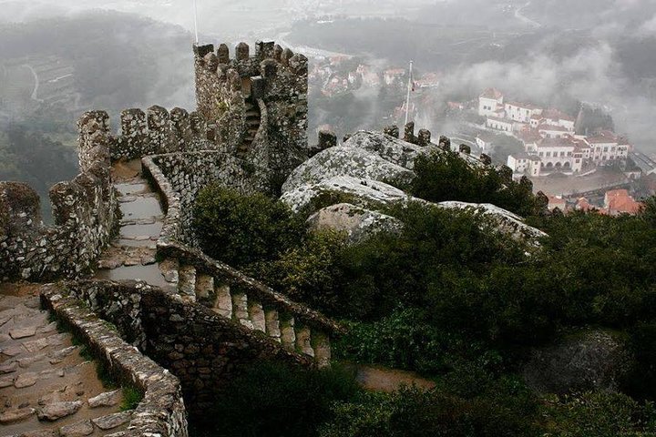 Pena Palace, Regaleira, Sintra Nacional Park and Cascais Full-day - Image 5