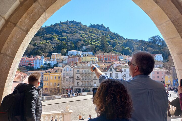 Pena Palace & Sintra - Private Half Day Tour from Lisbon - Image 4