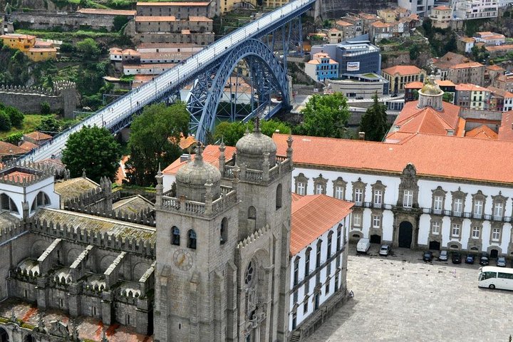 Porto Private Full Day Sightseeing Tour from Lisbon - Image 4