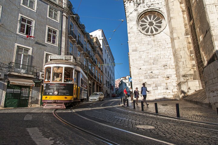 Private City Tour: Highlights of Lisbon - Image 5