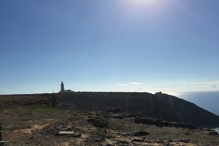 Private Day tour with a private guide - Arrábida, Sesimbra & wine tastings - Image 2
