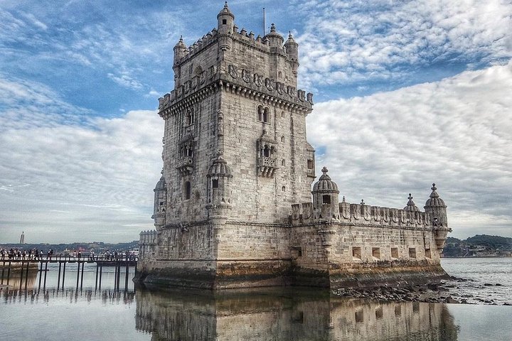 Private Driver around Lisbon - Customizable Tour - Image 5