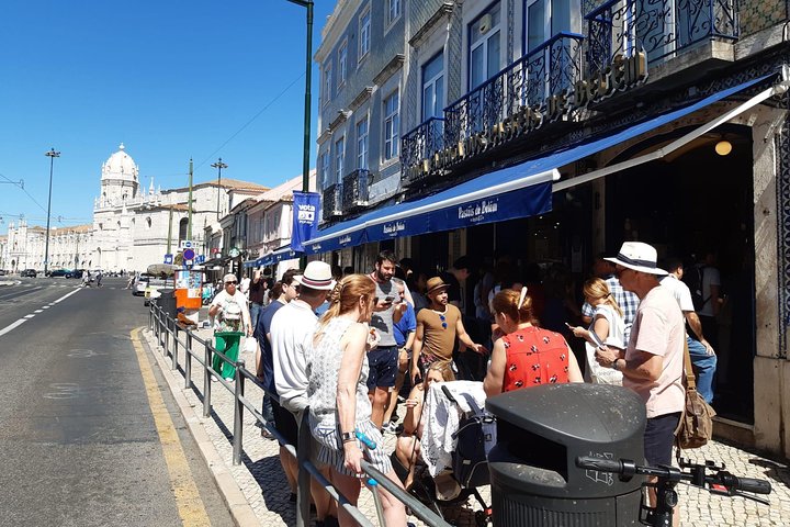 Private Driver around Lisbon - Customizable Tour - Image 2