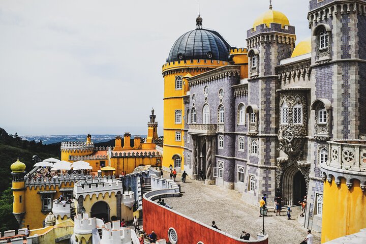Private Full-Day Sintra Trip from Lisbon with Wine Tasting and Hotel Pick-Up - Image 1