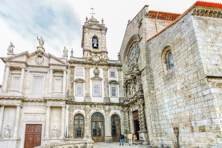 Private Full Day Tour in Evora - Image 1