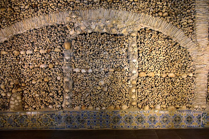 Private Full Day Tour in Evora - Image 2