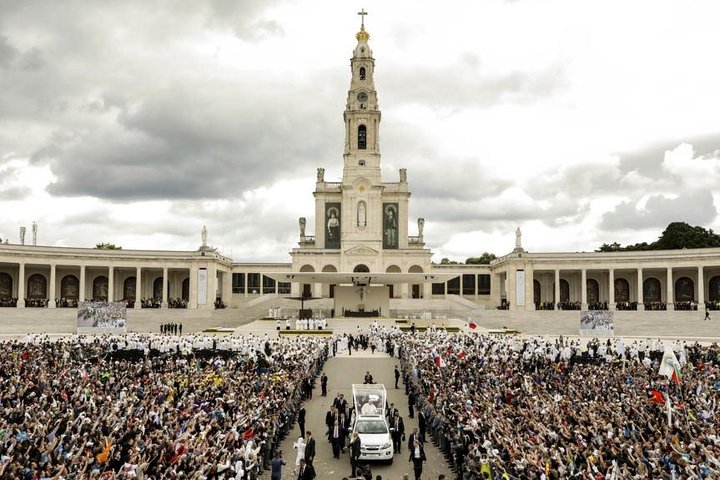 Private Full Day Tour to Fatima & Batalha Monastery from Lisbon w/ Hotel pick up - Image 5