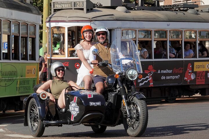 Private & Guided Tour: Best of Lisbon in a Vintage Sidecar - Image 1