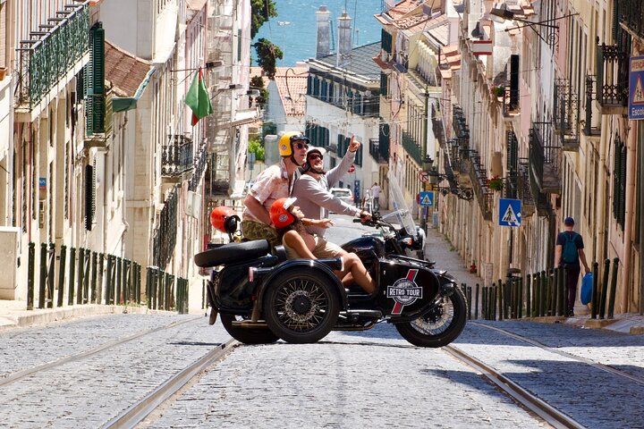 Private & guided tour of Lisbon and Belem in Side-Car - Image 3