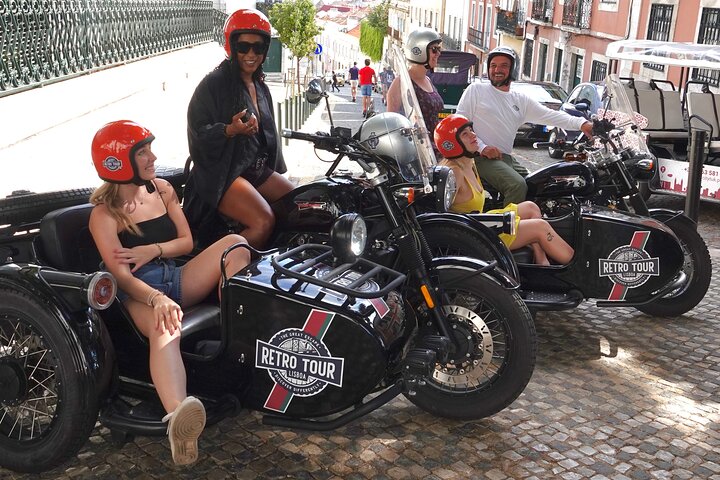 Private & guided tour of Lisbon and Belem in Side-Car - Image 4