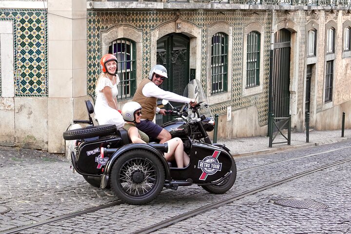 Private & Guided Tour of Lisbon and Cristo Rei by Sidecar - Image 5