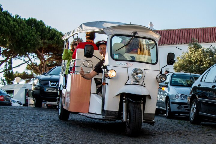 Private Half Day Tuk Tuk Tour of Lisbon City - Image 1