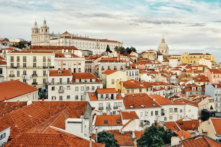 Private Lisbon Sightseeing and Fado Music Show with Dinner - Image 3