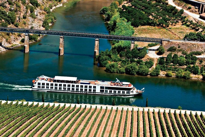 Private Porto & Douro & Regua from Lisbon 3 days all included - Image 5