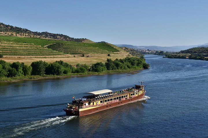 Private Porto & Douro & Regua from Lisbon 3 days all included - Image 1