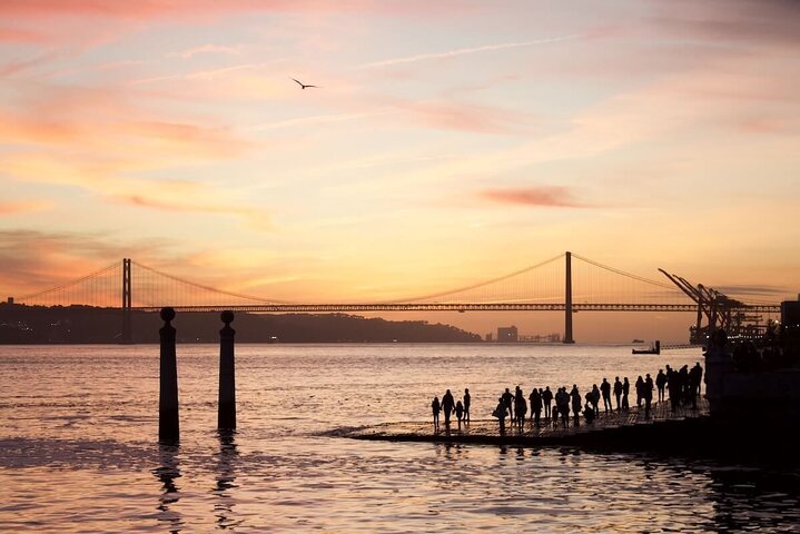 Private Romantic Tour of Lisbon in the Evening - Image 1