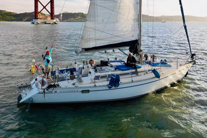 Private Sailing Yacht Dives Experience (4:30 H) with Host, F & D - Image 4
