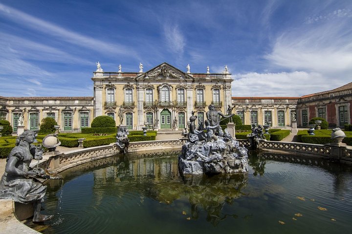Private Sintra Tour from Lisbon with Wine Tasting and Moorish Castle - Image 3